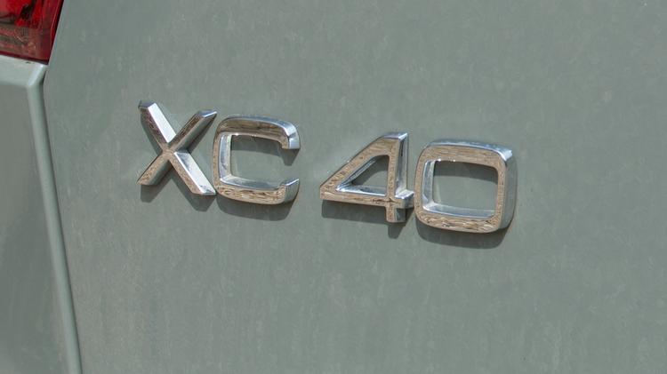 VOLVO XC40 ELECTRIC ESTATE 170kW Recharge Plus 69kWh 5dr Auto